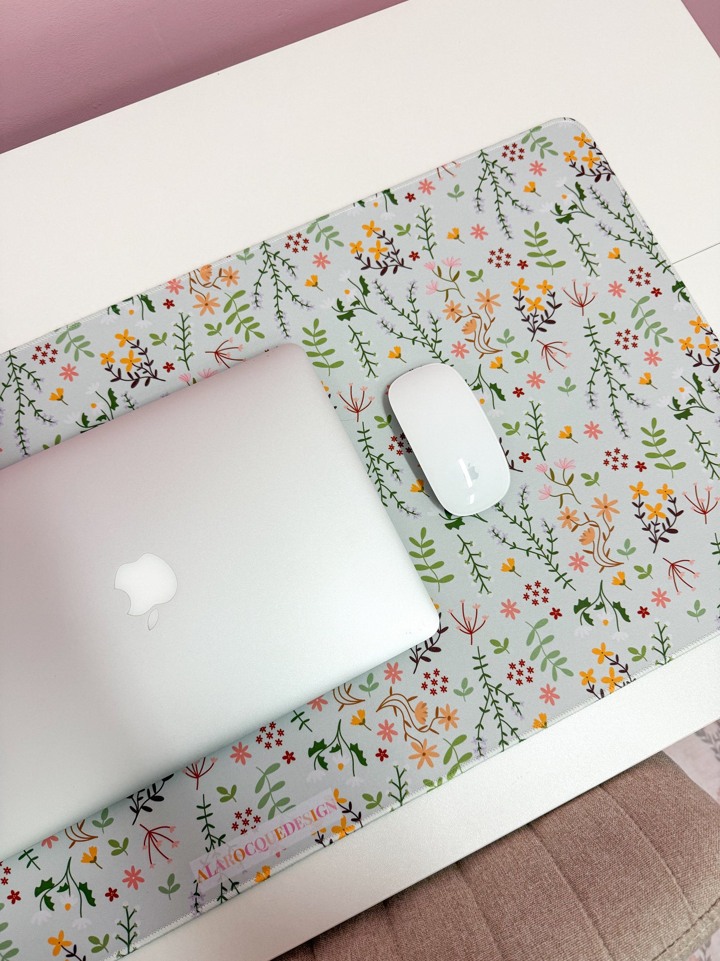 Tapis de bureau | Forêt pâle