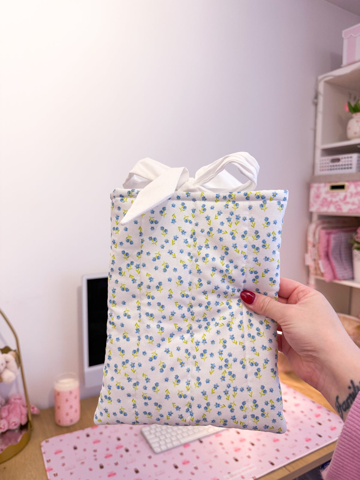 Pochette à livre ou liseuse | Fleurs bleues