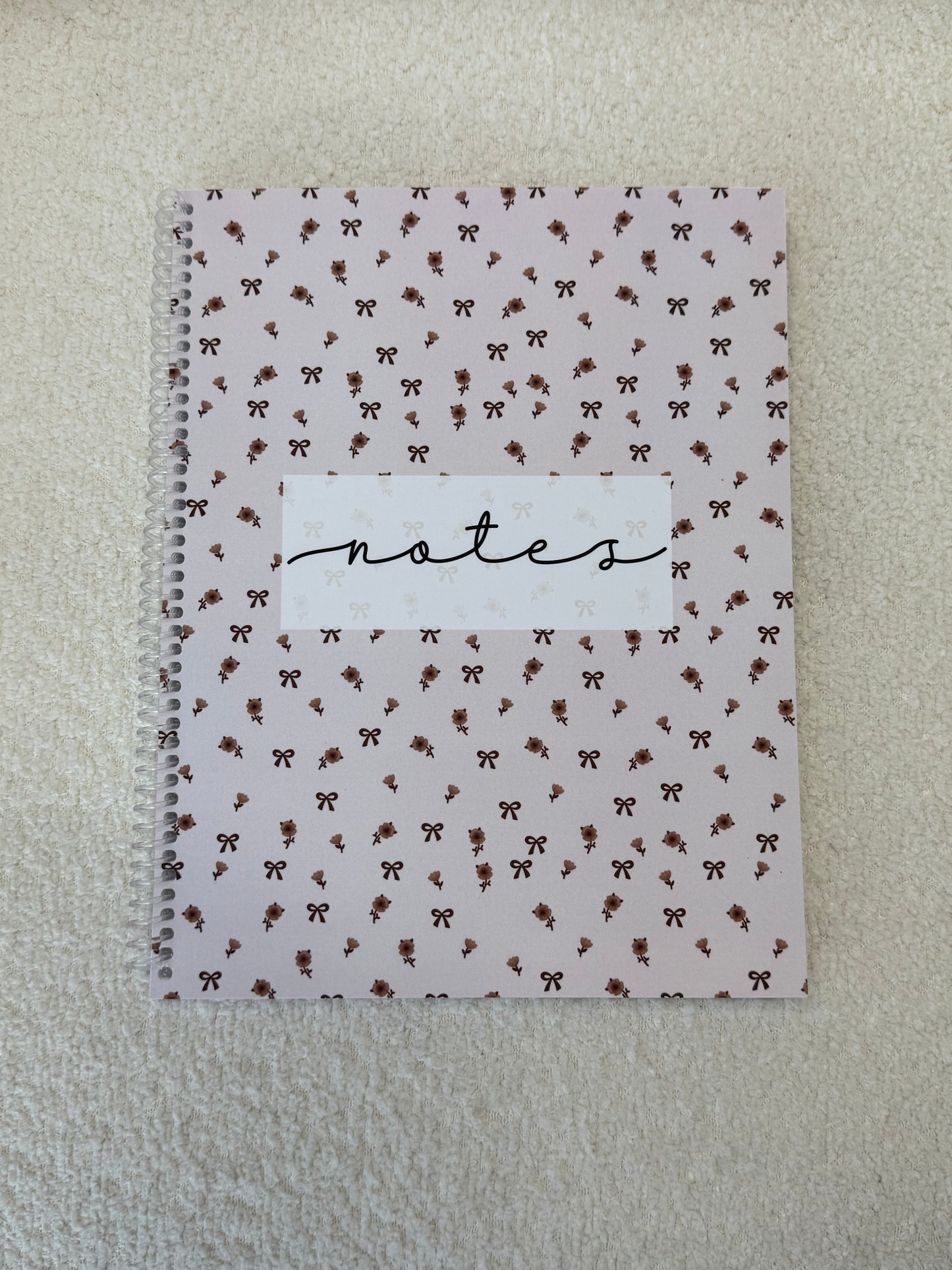 Cahier de notes | Fleurs et boucles brunes