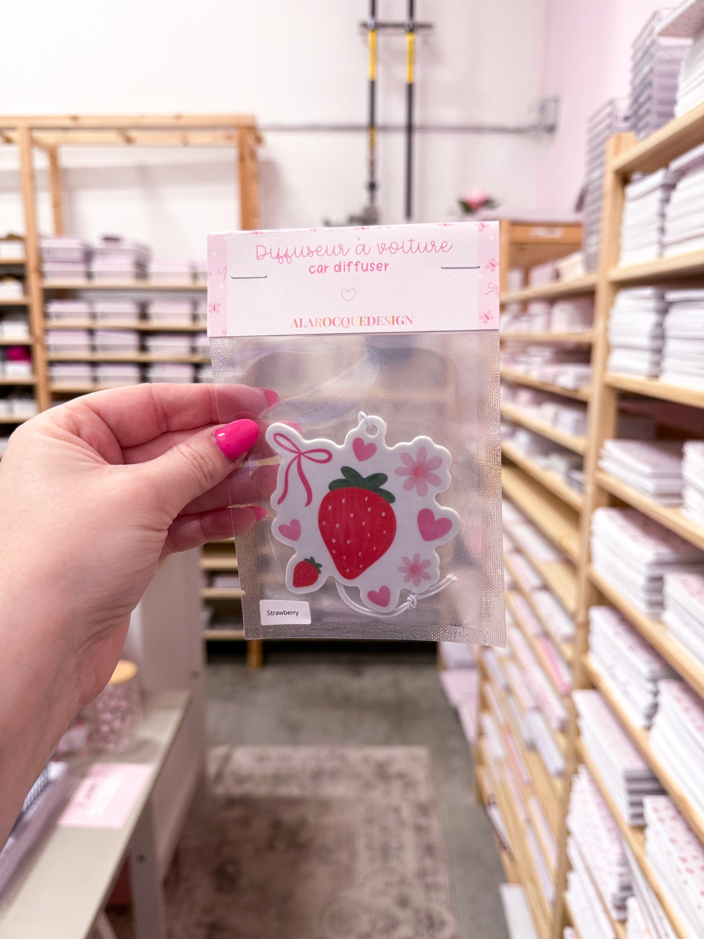 Carton parfumé | Diffuseur à voiture | Fraise, boucle et cœurs