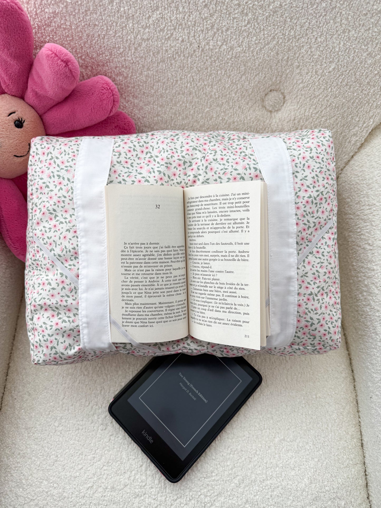 Coussin de lecture | Fleurs roses vintages