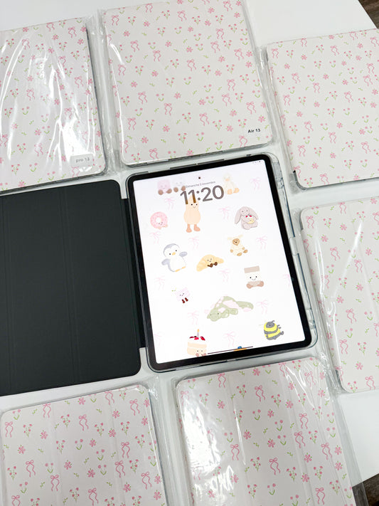 Étui à iPad | Air ou Pro 11'' et 13'' | Bouquets de fleurs et boucles