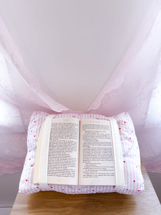 Coussin de lecture | Lignes et coeurs