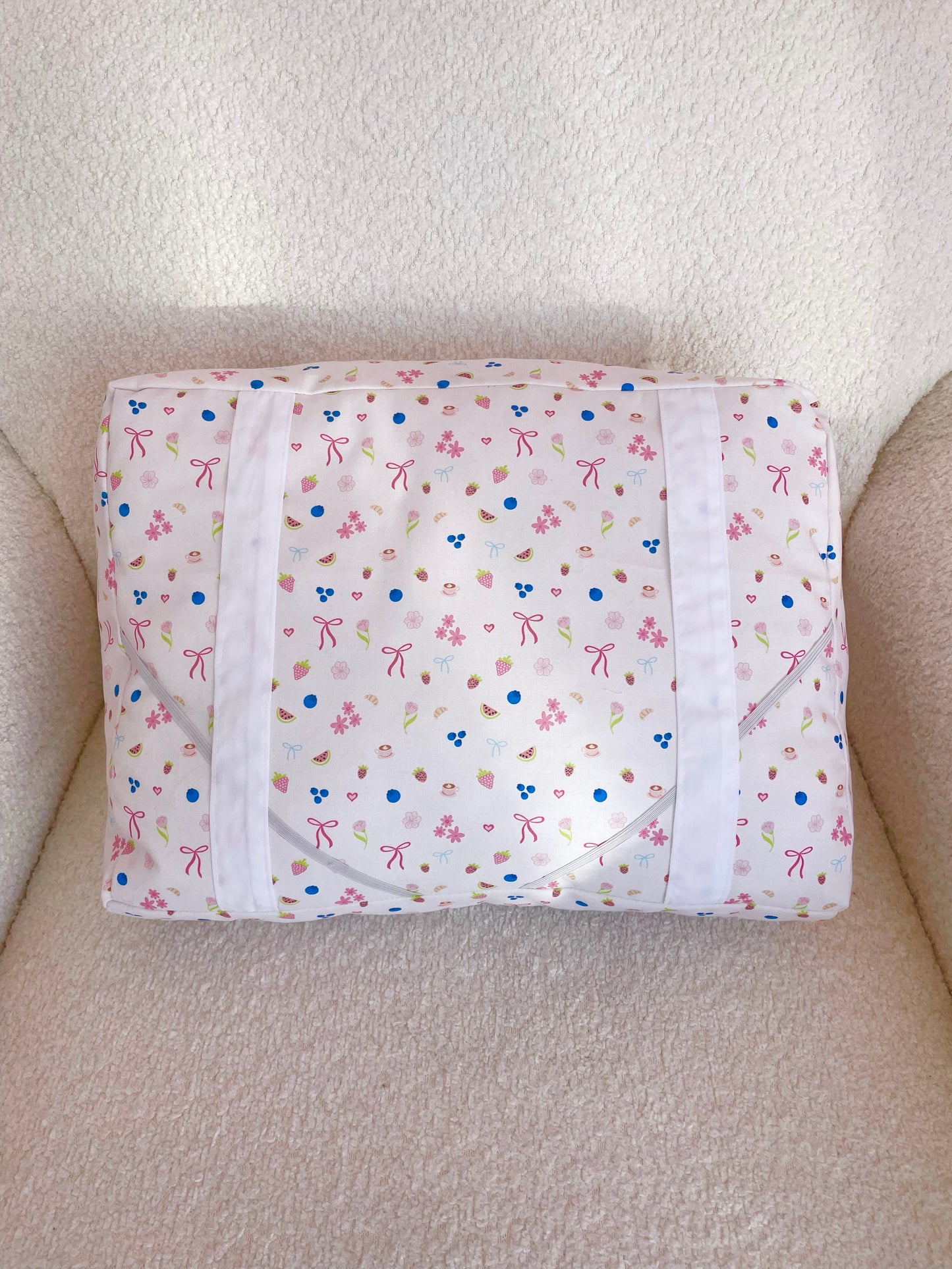Coussin de lecture | Fruits et coquette