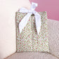Pochette à livre ou liseuse | Sauge et fleurs fuchsia