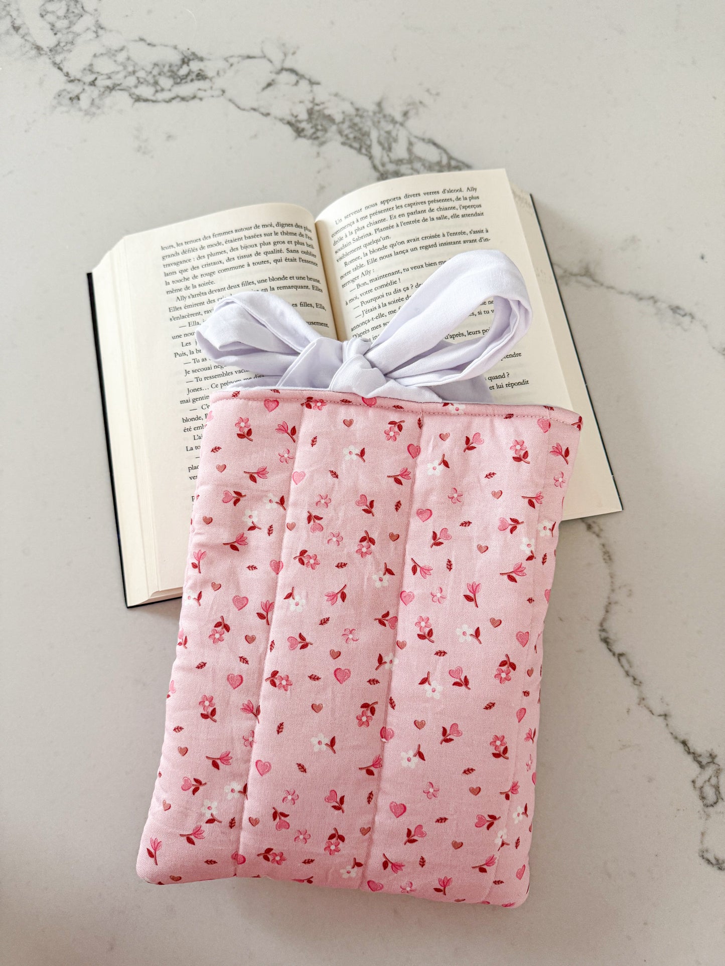 Pochette à livre ou liseuse | Minis fleurs roses et brunes