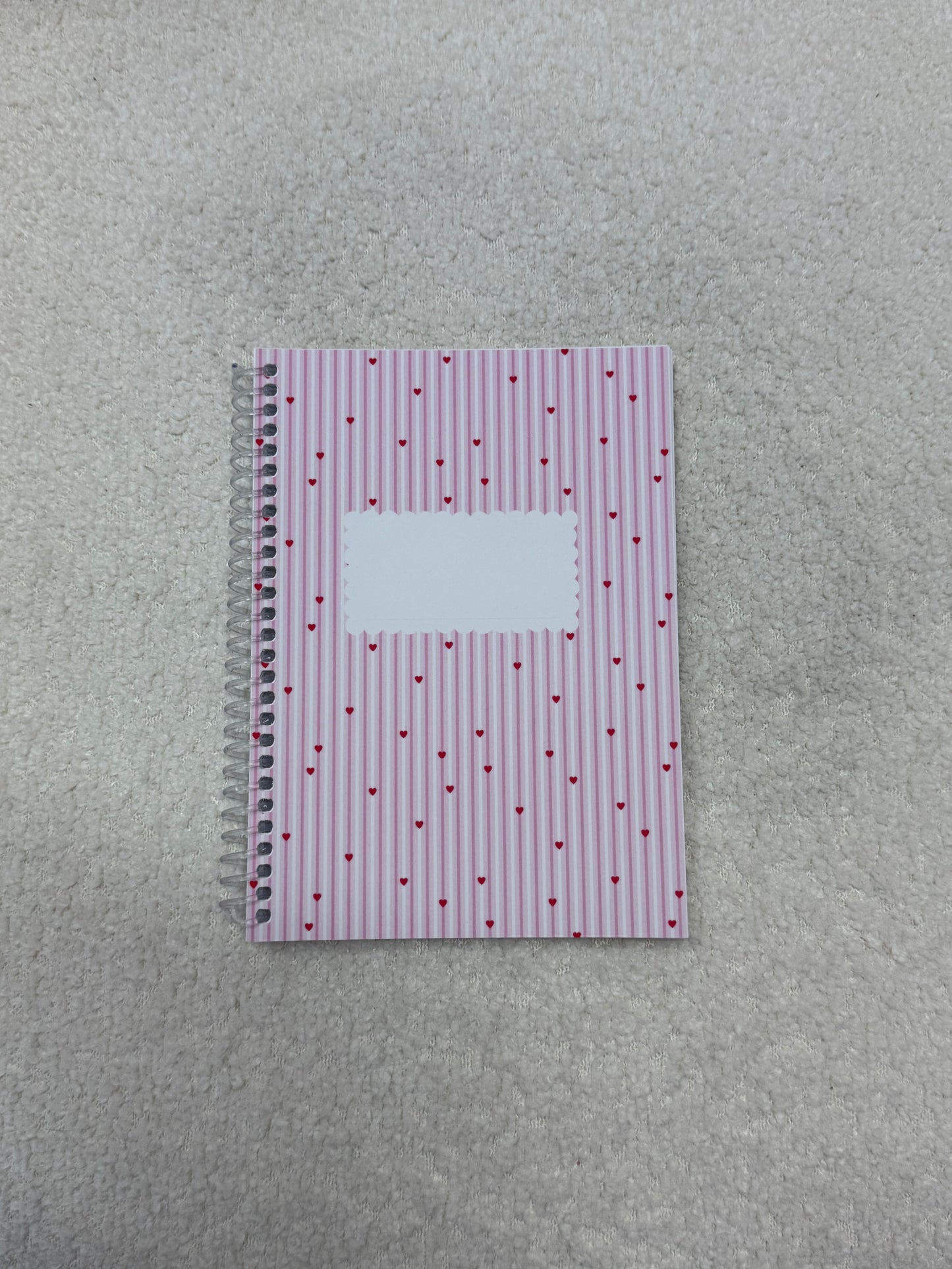 Mini cahier de notes | Lignes et coeurs
