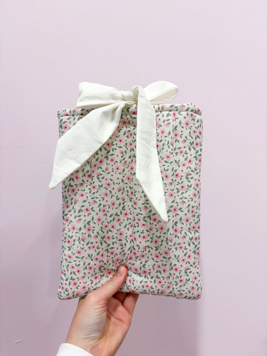 Pochette à livre ou liseuse | Fleurs roses et feuilles