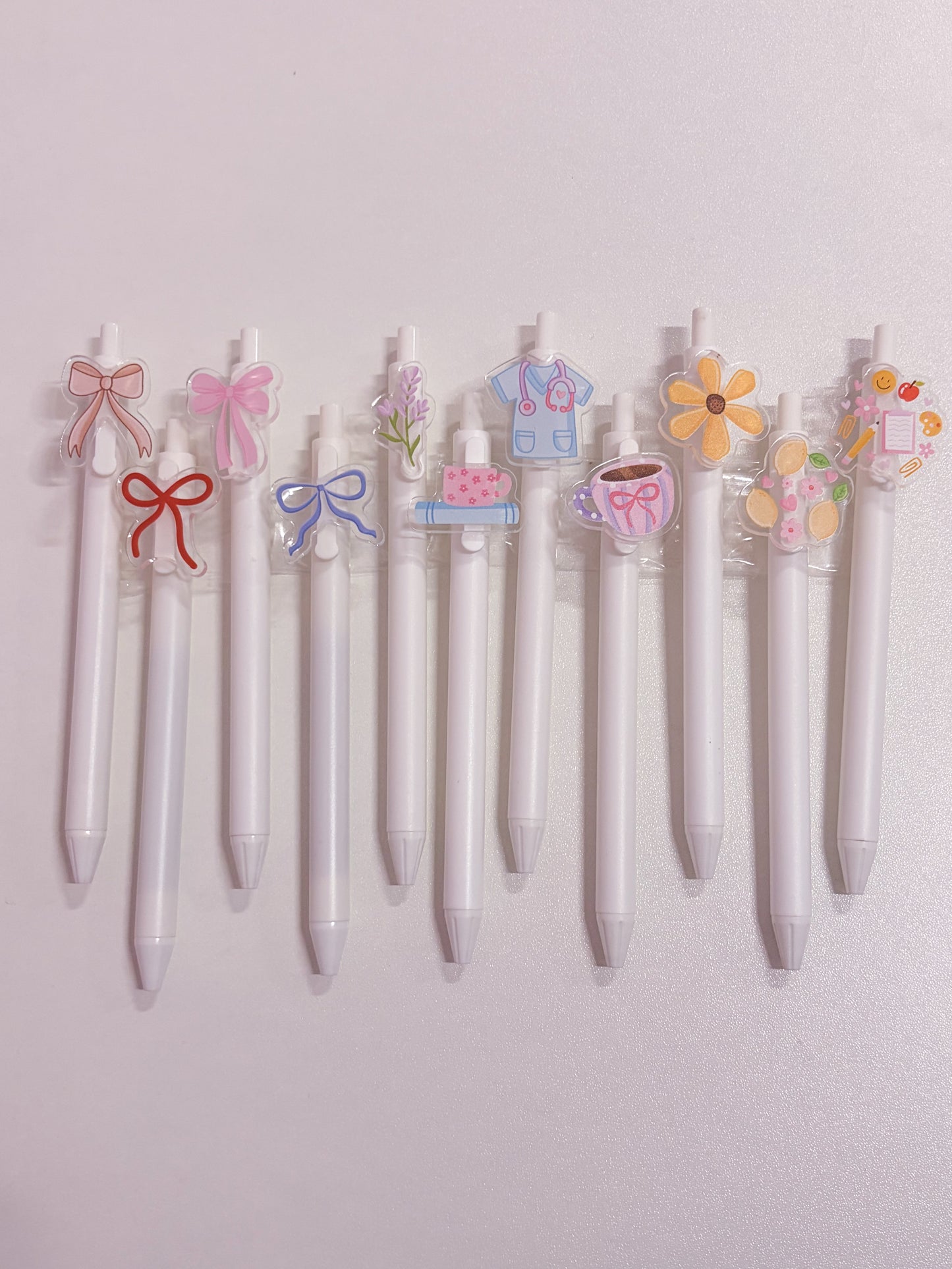 Stylos | Blancs | Plusieurs motifs disponibles