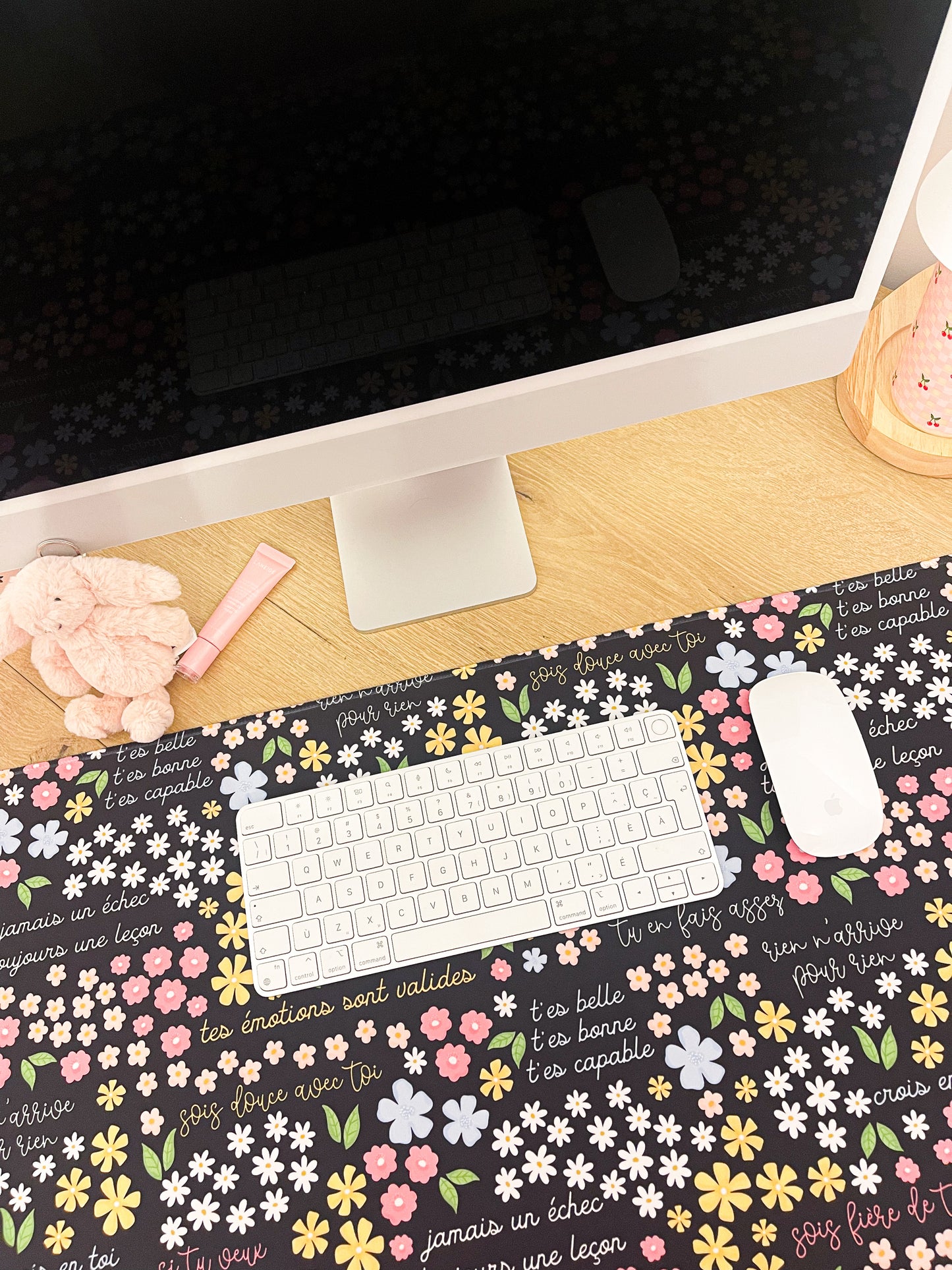 Tapis de bureau | Affirmations positives florales | Noir