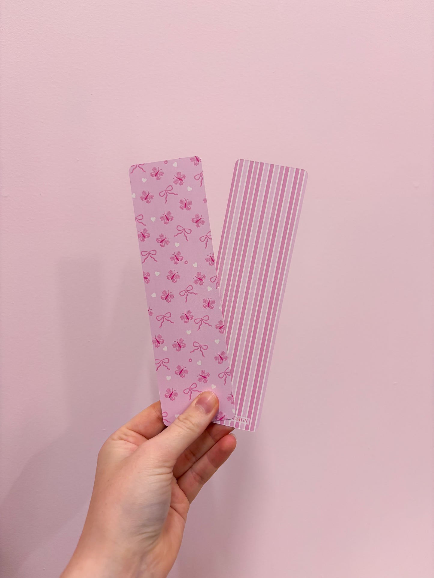 Signet | Reto-verso | Papillons, boucles et cœurs + Lignes roses